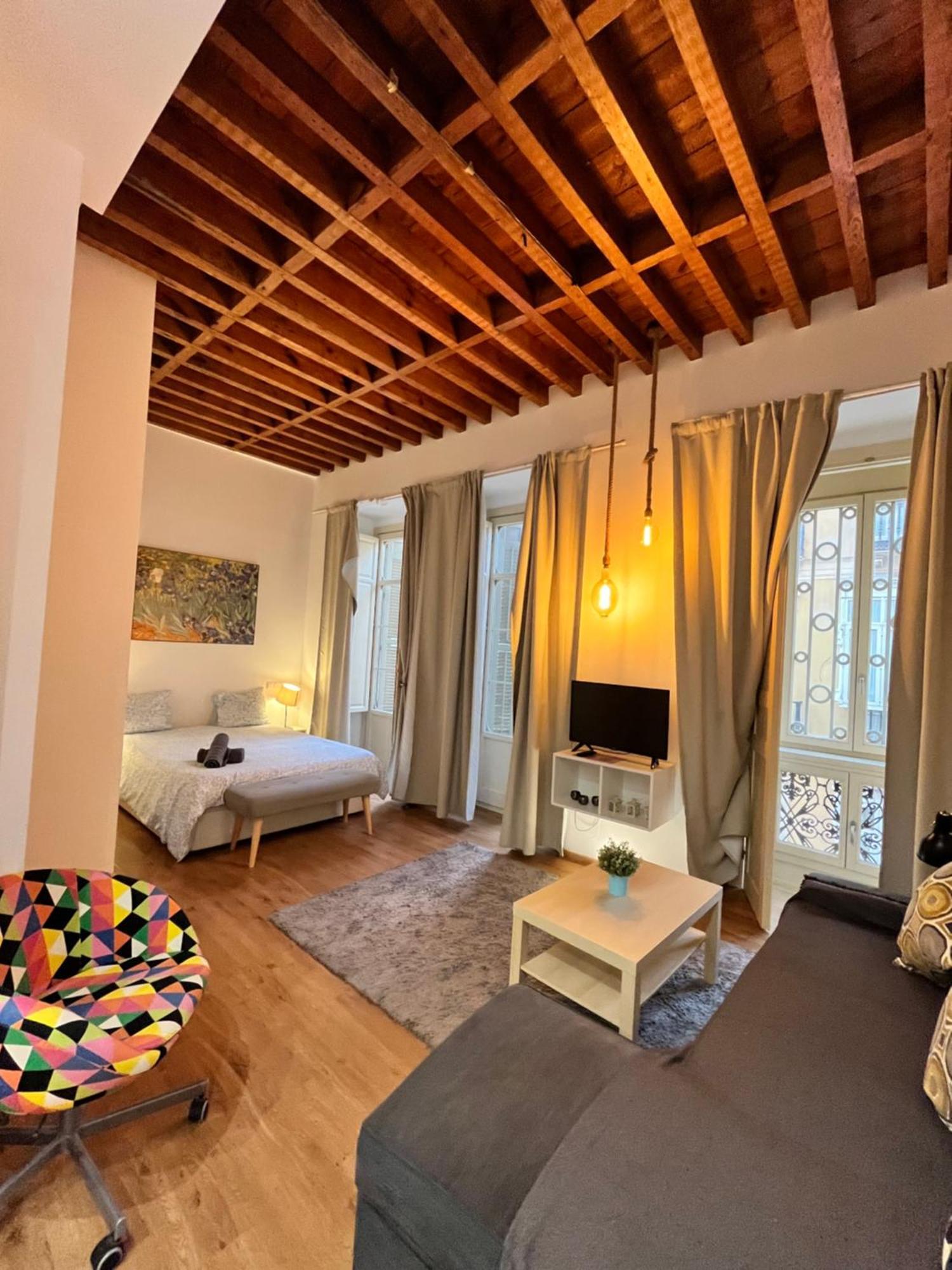 Larios Deluxe Studio Málaga Buitenkant foto